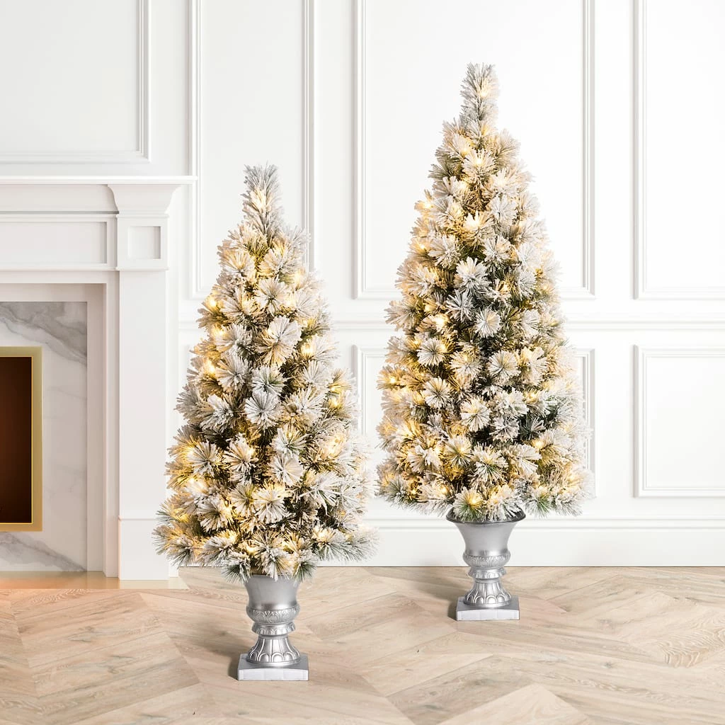 Best reviews of 🎉 5ft. Pre-Lit Flocked Pine Artificial 🎄 Christmas Tree in Silver Urn, Warm White Lights by Glitzhome ✔️ - Image 4
