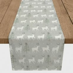 Brand new 🥰 Deer and Tree Pattern 16x72 Poly Twill Table Runner by Designs Direct 🎉