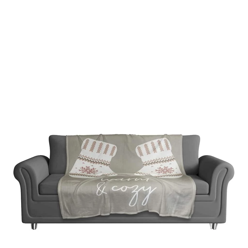 Brand new ๐ Warm And Cozy Mittens 50x60 Coral Fleece Blanket by Designs Direct ๐ - Image 3