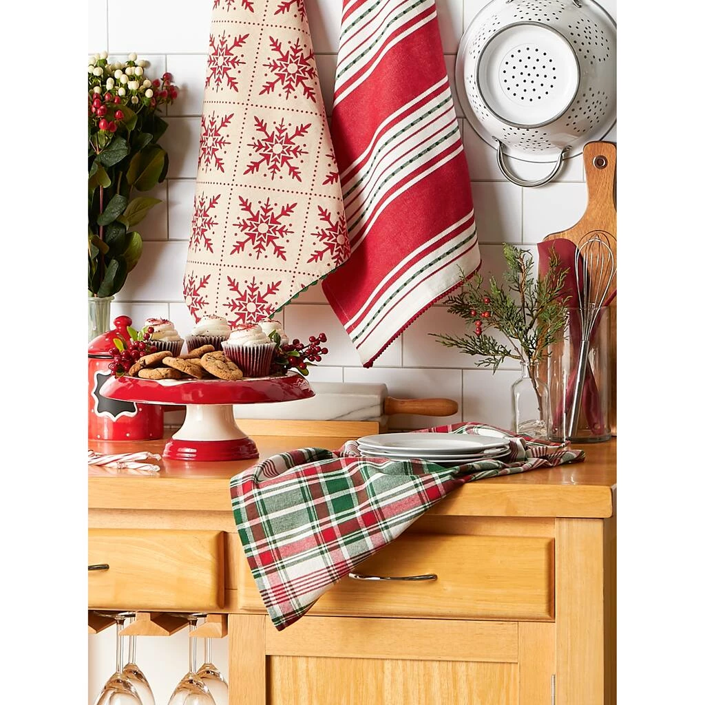 Deals ๐ DII® Assorted Scandinavian Snowflakes Dishtowel Set ๐ฏ - Image 11