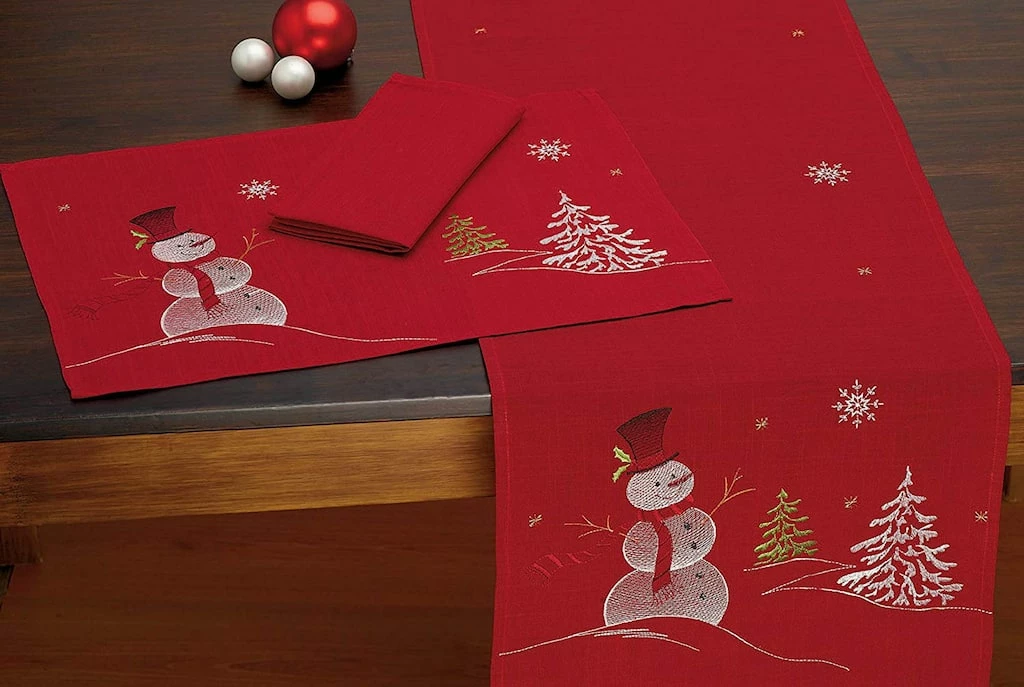 Coupon ๐ฏ DII® Embroidered Snowman Placemats, 4ct. ๐งจ - Image 3